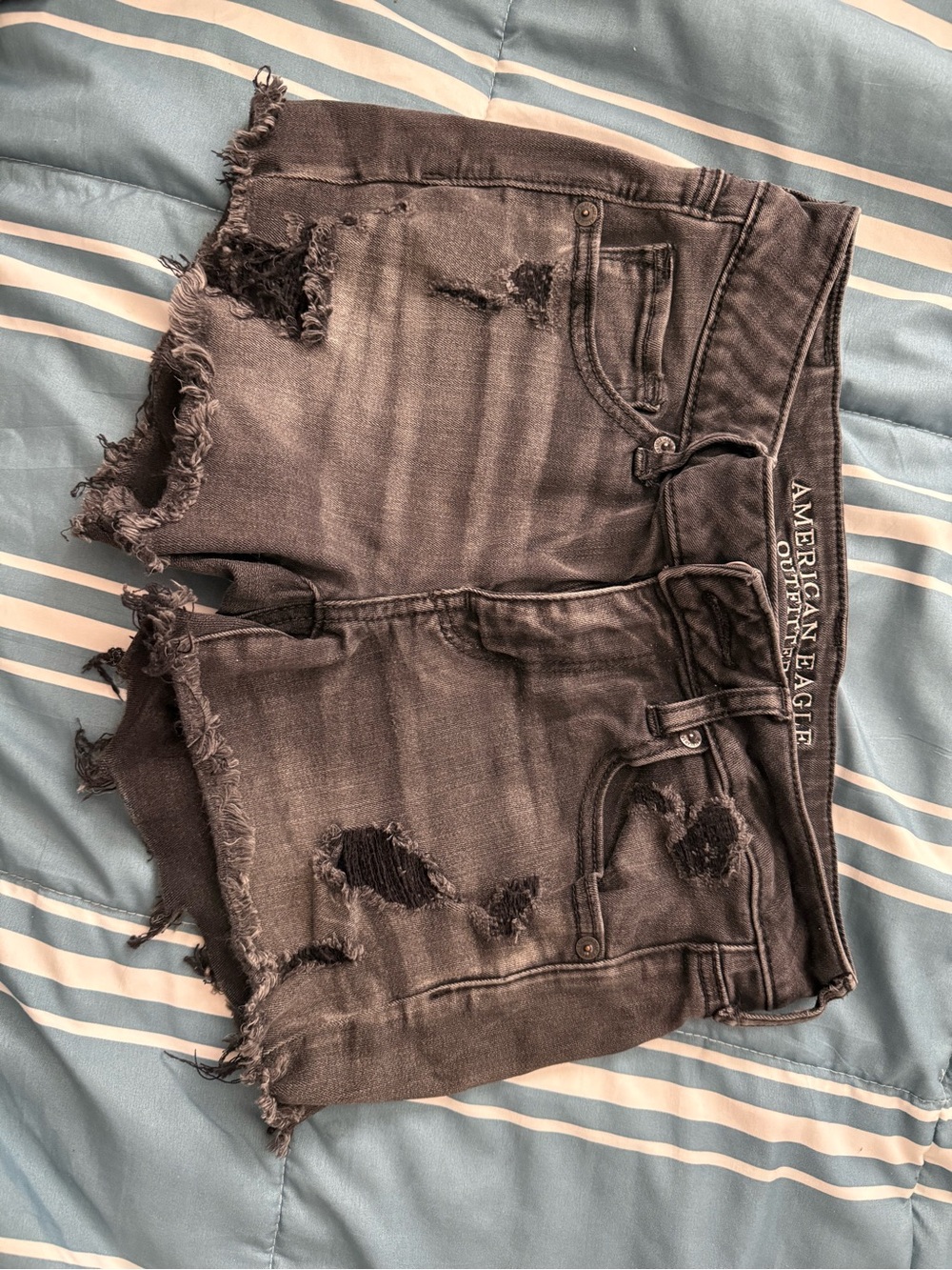 American Eagle Midi short size 4